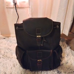:Vintage leather handmade backpack